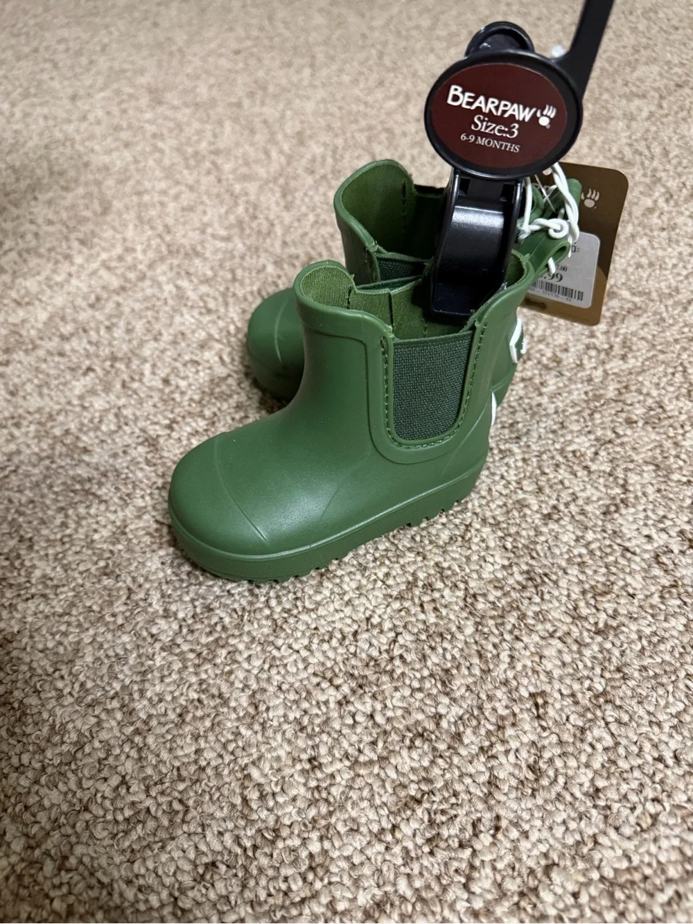 NWT Green Waterproof Chelsea Rain Boots size 3